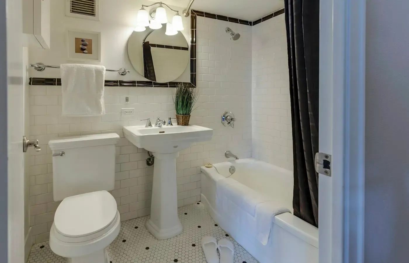 Bathroom tile grout cleaning