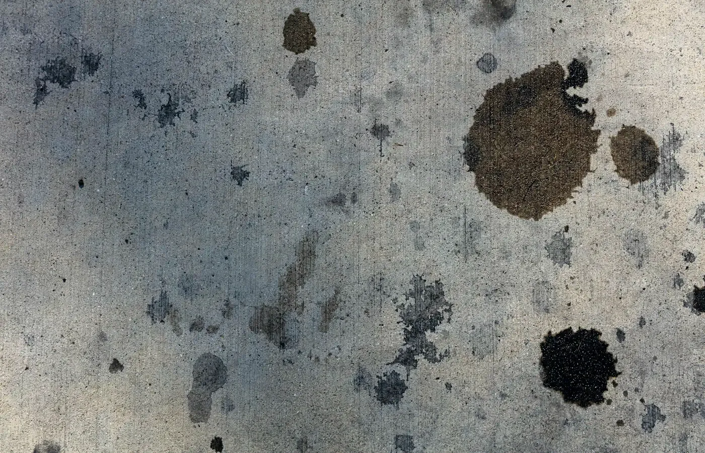 Oil stain on cotton fabric